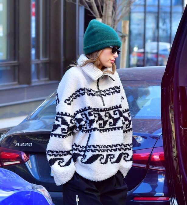 Hailey Bieber - Seen while out in New York