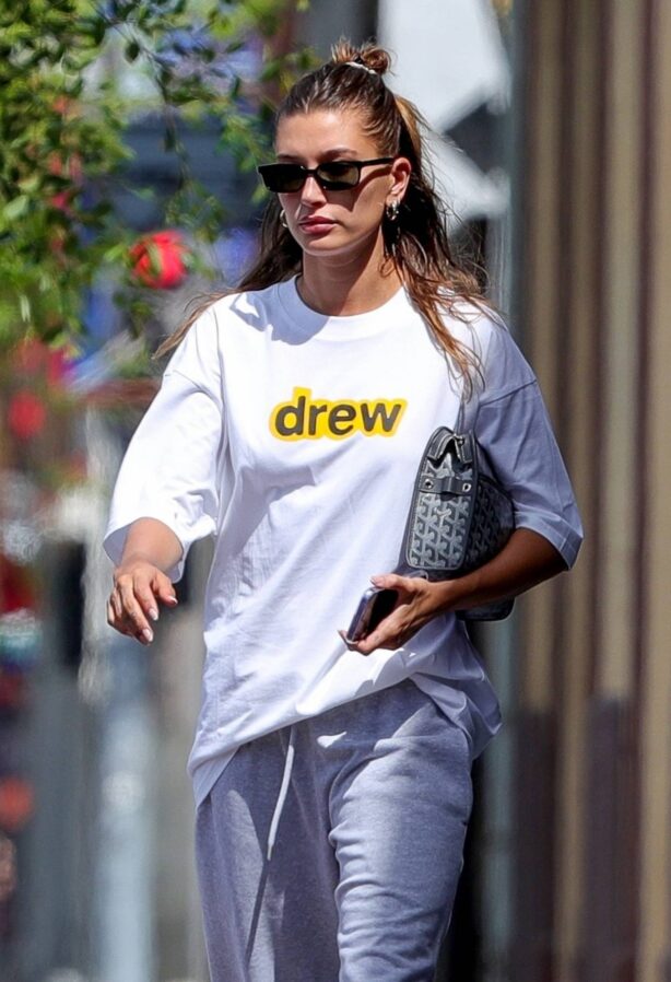 Hailey Bieber - Steps out in a colored Nike sneakers in West Hollywood