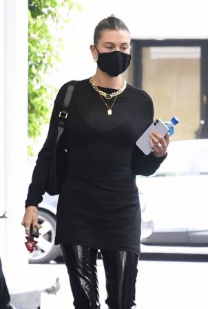 Hailey Bieber - Stop at a dermatologist office in Beverly Hills