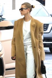 Hailey Bieber - Visit a doctor's office in Beverly Hills