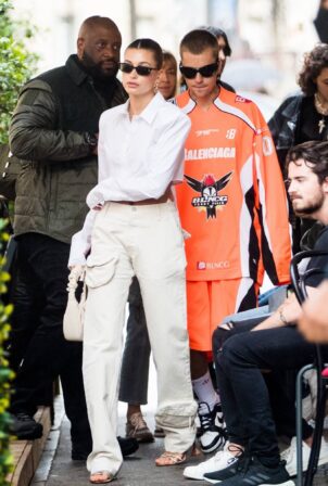 Hailey Bieber - With Justin Bieber leaving the DInand restaurant in Paris