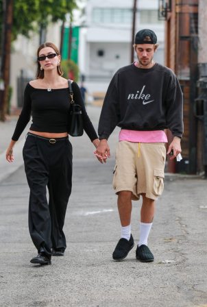Hailey Bieber - With Justin stopping by coffee shop in West Hollywood