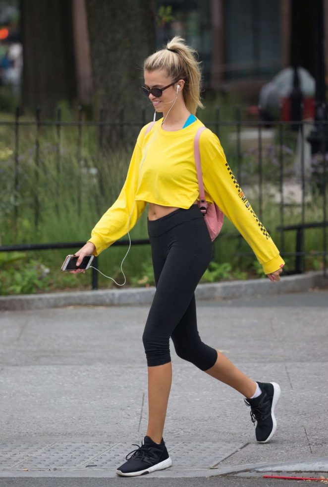 Hailey Clauson - Heading to a Gym in New York
