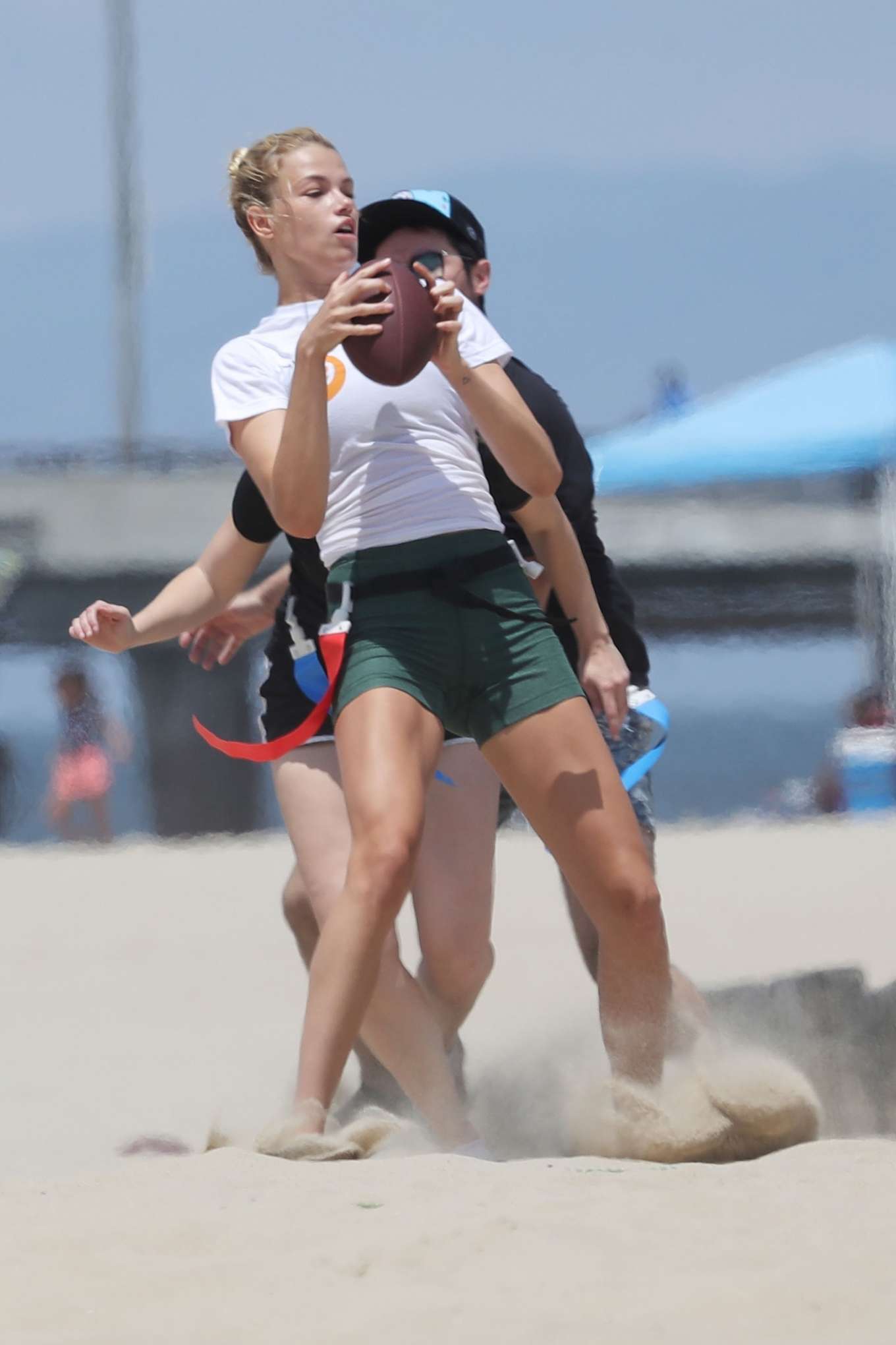 Hailey Clauson â€“ Playing flag football on Venice Beach