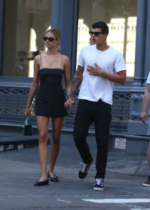 Hailey Clauson with boyfriend Jullien Herrera - Shopping in Soho