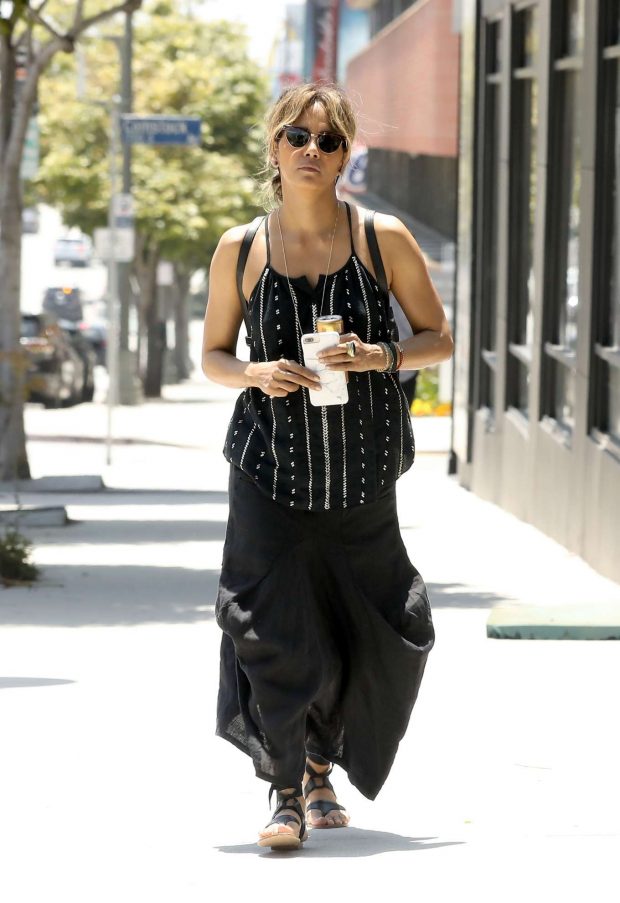 Halle Berry - Heading to a business meeting in Los Angeles