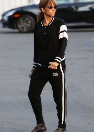 Halle Berry - Shopping in Beverly Hills