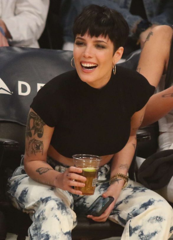 Halsey - Cleveland Cavaliers vs Los Angeles Lakers at Staples Center in LA