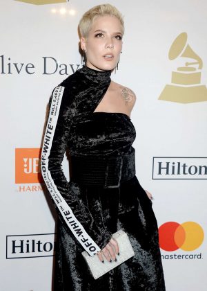 Halsey - Clive Davis Pre-Grammy Party 2017 in Los Angeles