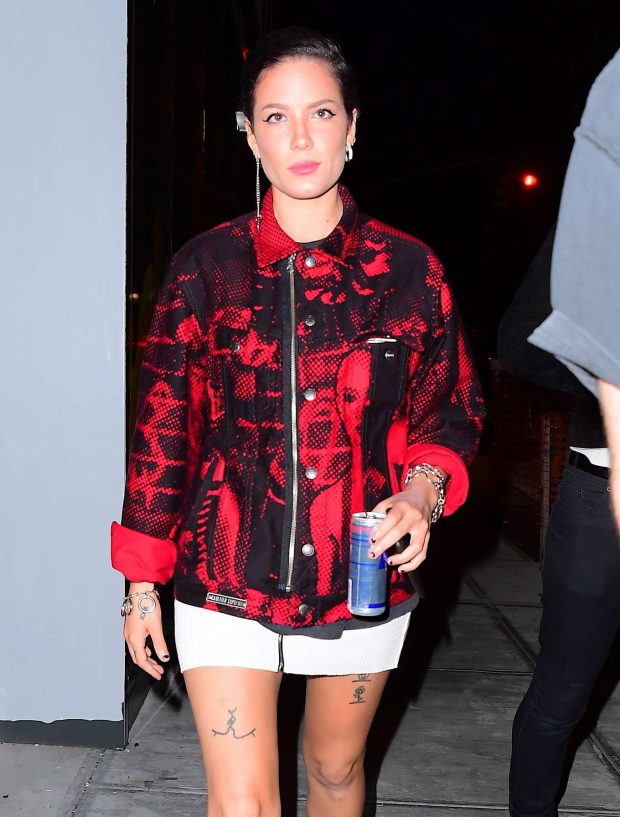 Halsey - Night out in New York