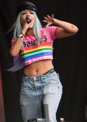 Halsey - Performs at Glastonbury Festival 2017