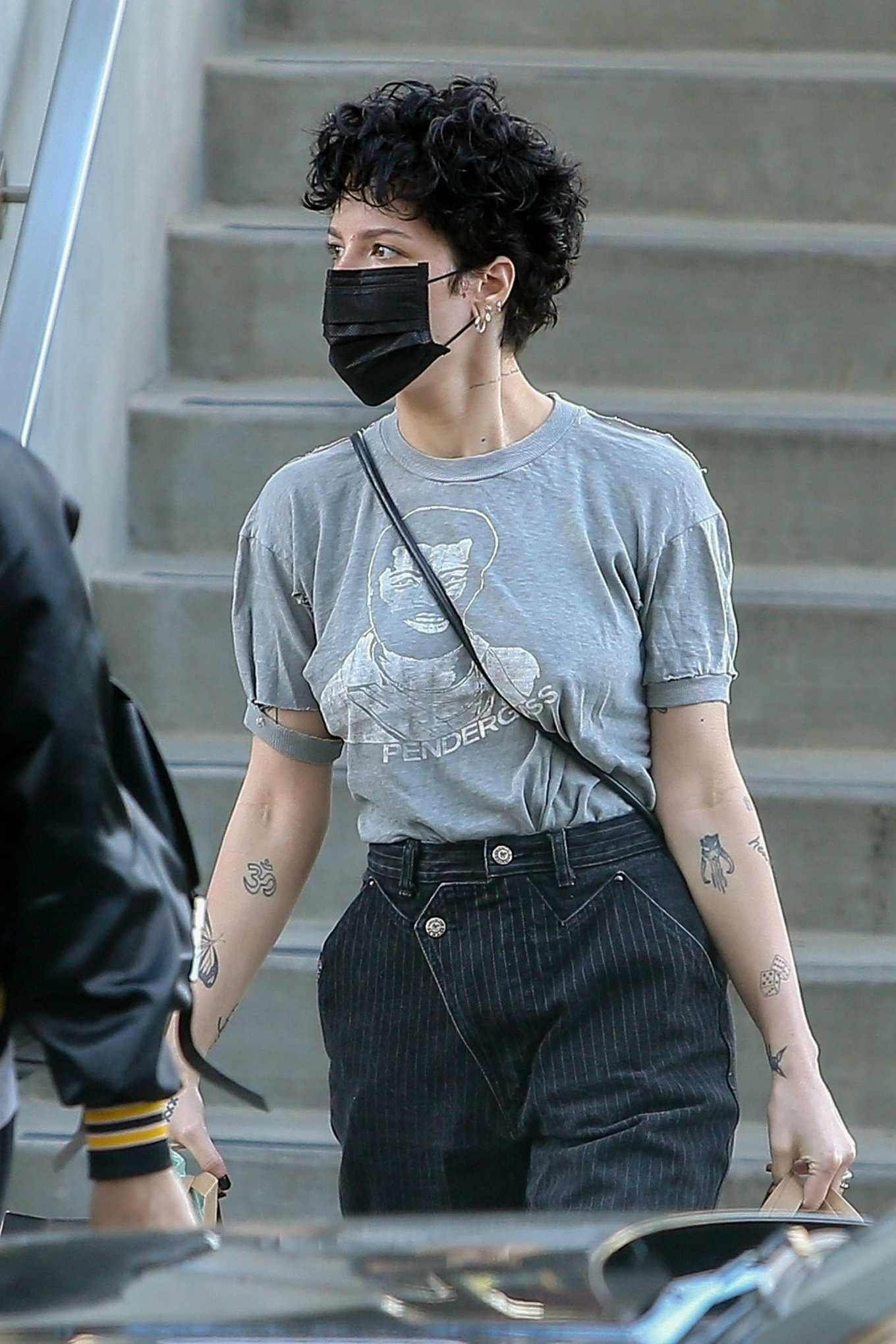 Halsey - Shopping at Erewhon Market in Los Angeles