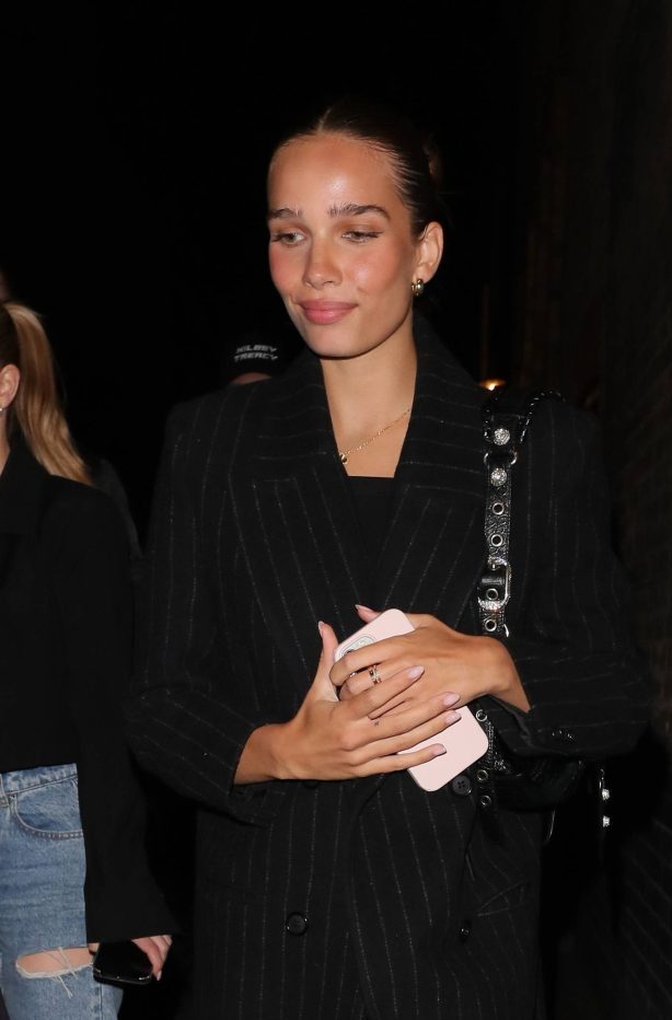 Hana Cross - Arrives at the Chiltern Firehouse in London