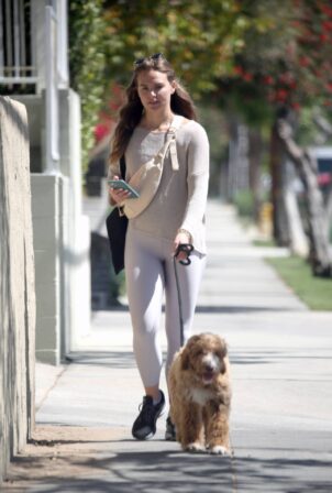 Hannah Brown - Walking her dog in Los Angeles
