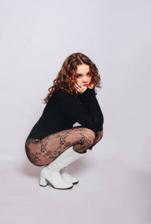 Hannah Riley - Lauryn Cash photoshoot (April 2022)