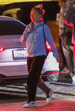 Hayden Panettiere - Spotted after dinner with friends at NOBU in Malibu