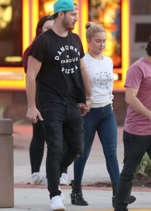 Hayden Panettiere - With Brian Hickerson Seen Out In St. Augustine