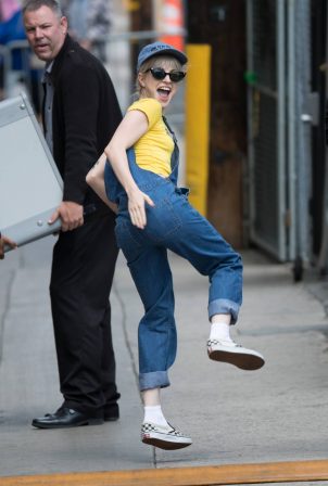 Hayley Williams - Arriving at Jimmy Kimmel Live in Hollywood