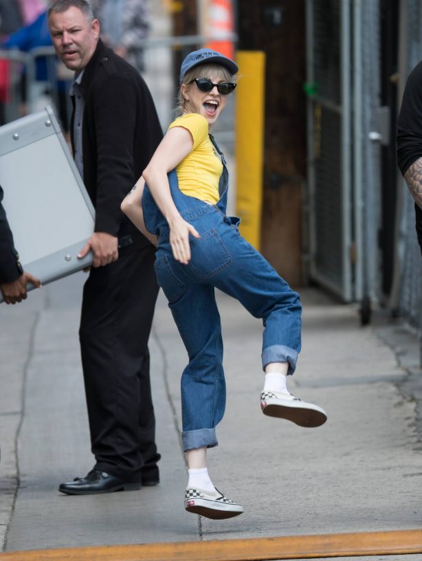 Hayley Williams - Arriving at Jimmy Kimmel Live in Hollywood