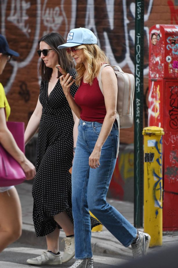 Heather Graham - Seen while out with friends in Soho