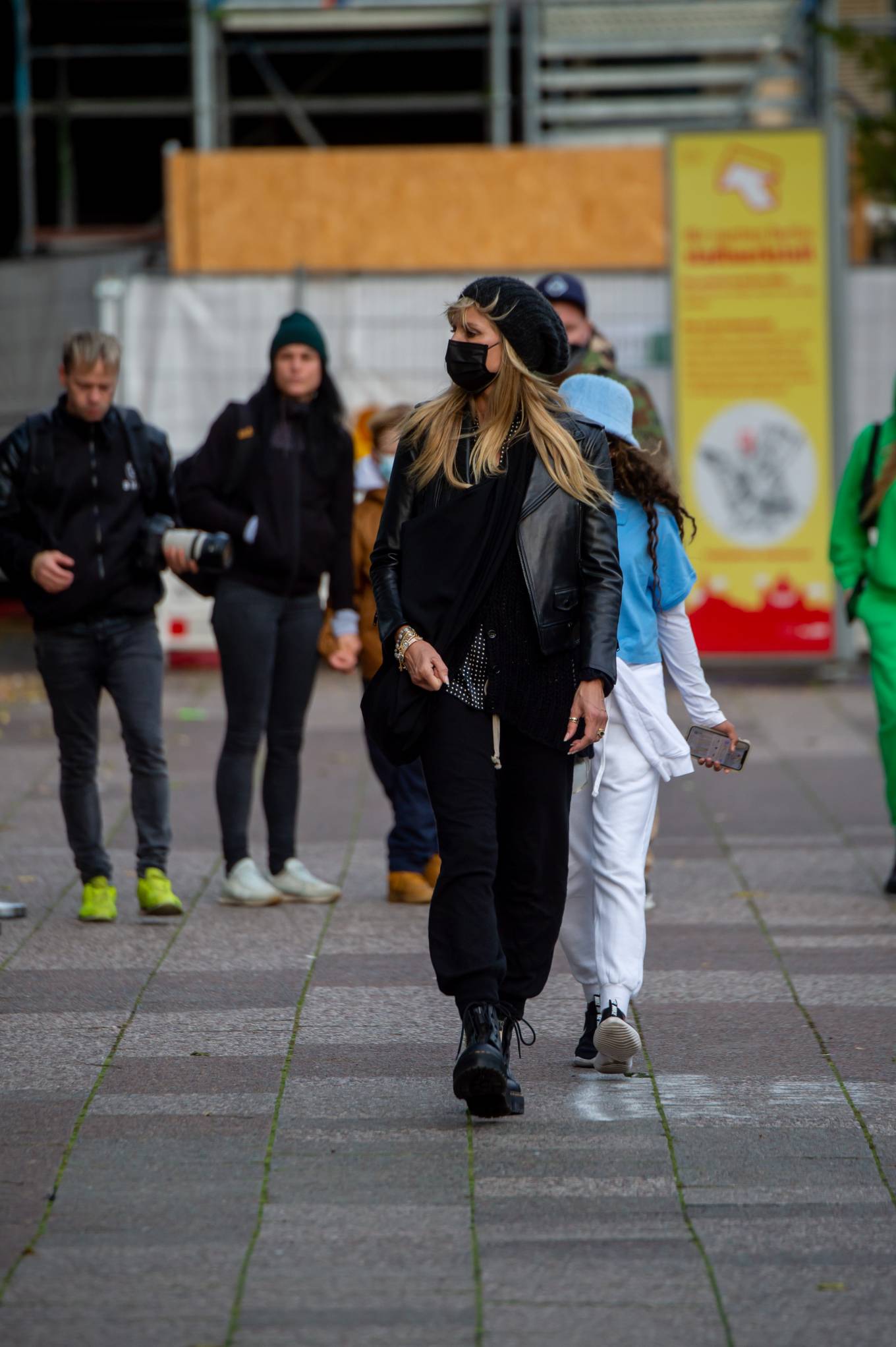 Heidi Klum – Seen on the street of Berlin