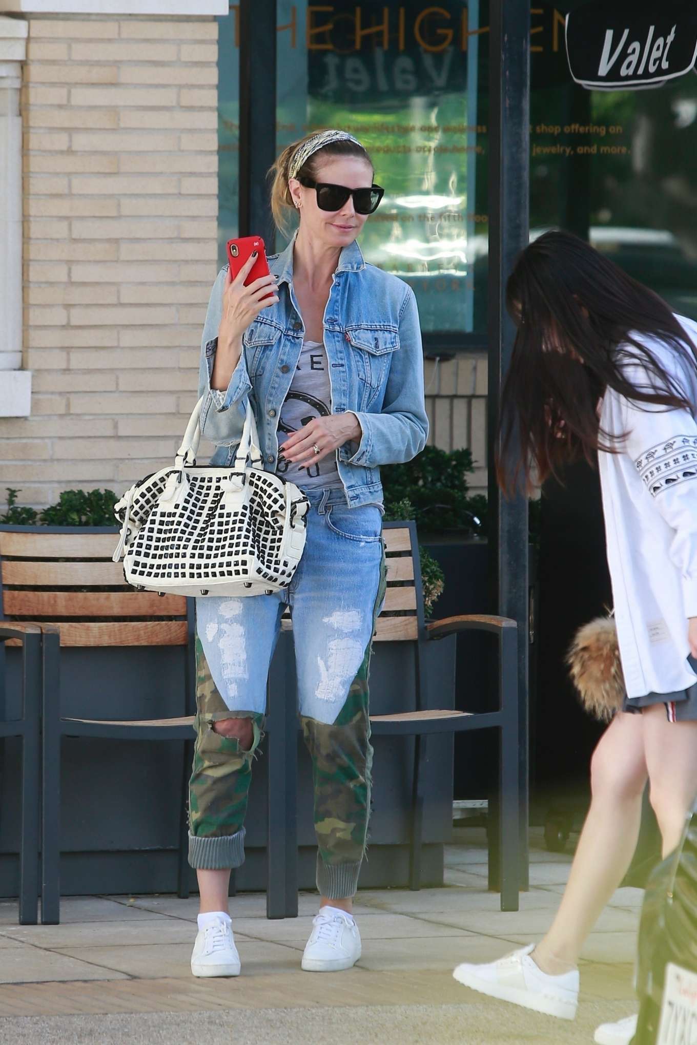 Heidi Klum â€“ Shopping at Barneys New York in Beverly Hills