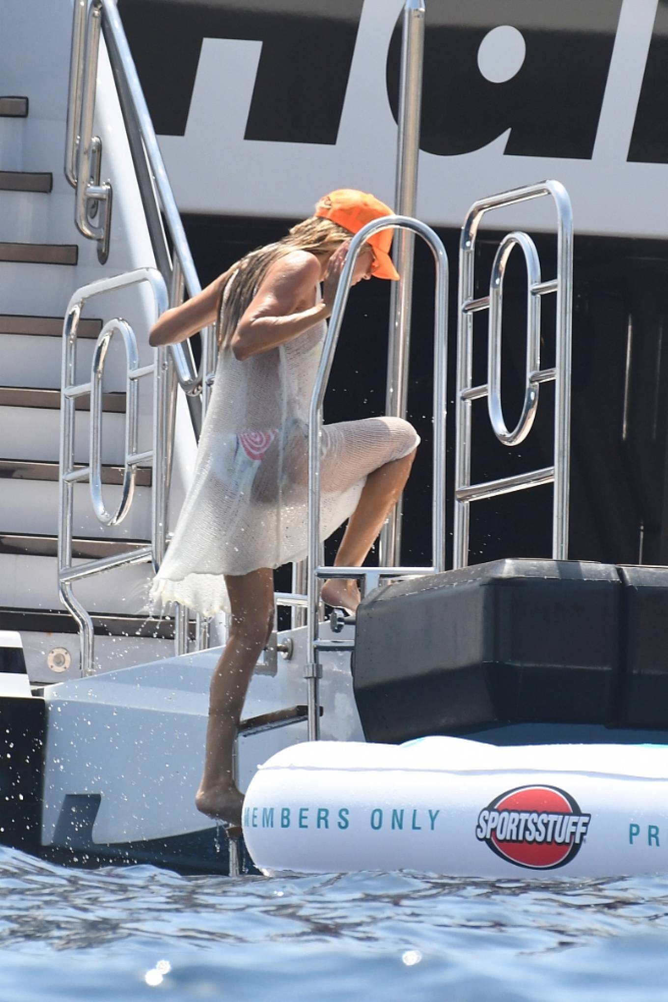 Heidi Klum With Leni Klum Soak On A Luxury Yacht In Capri 50 Gotceleb