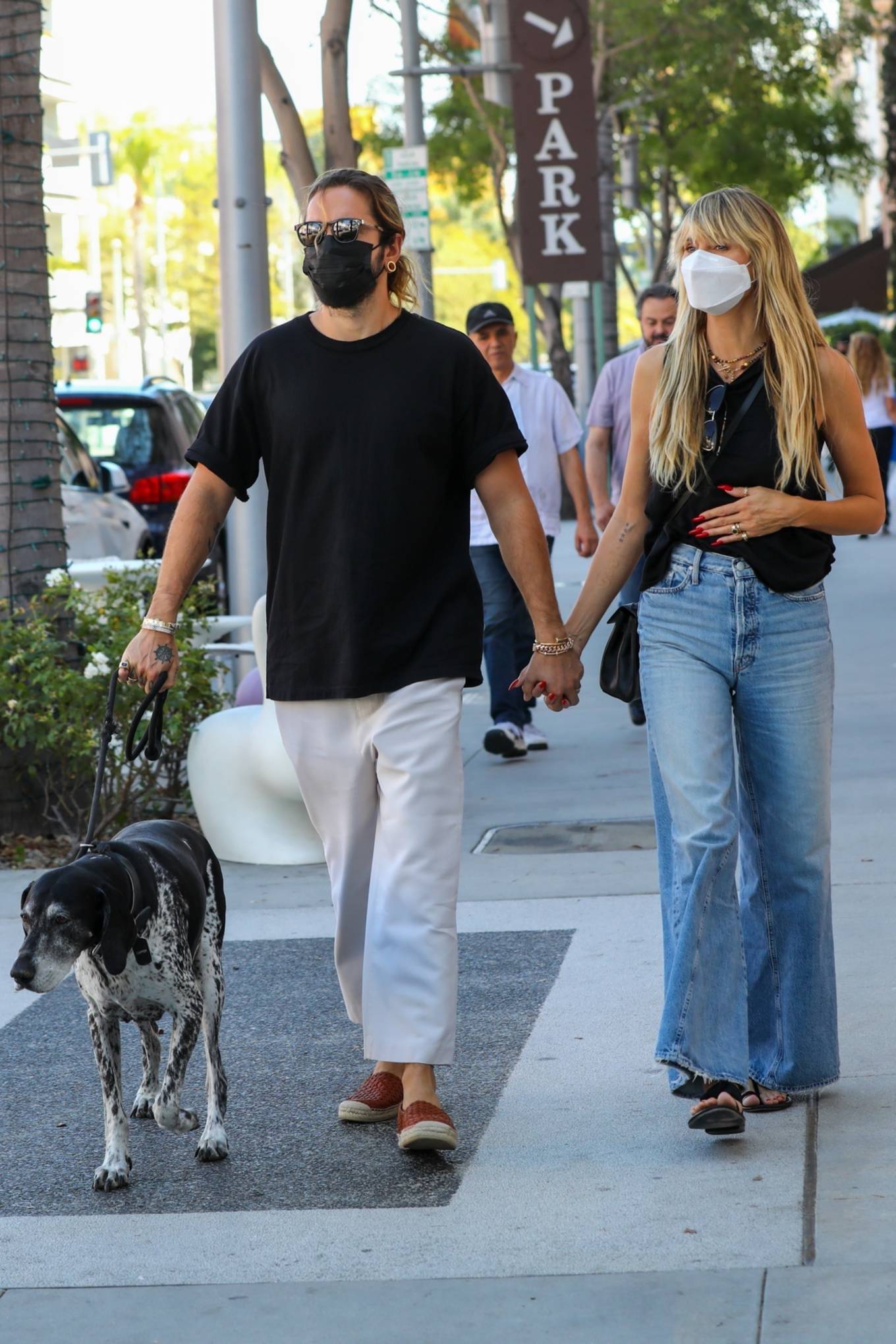 Heidi Klum 2021 : Heidi Klum – With Tom Kaulitz go shopping in Beverly Hills-09