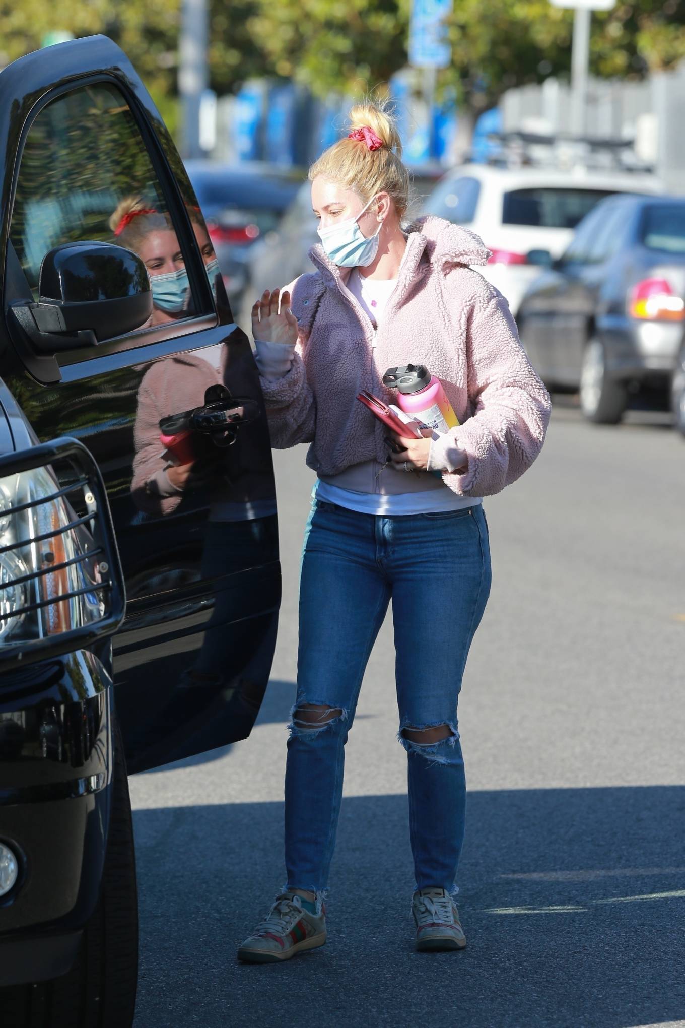 Heidi Montag - In ripped jeans out in Santa Monica