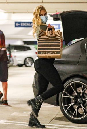 Heidi Montag - Pictured at Erewhon in Pacific Palisades