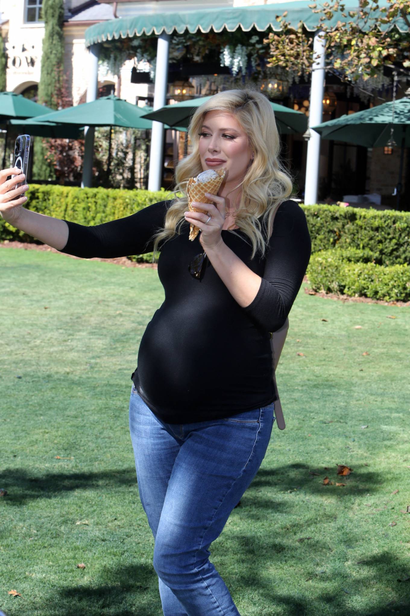 Heidi Montag 2022 : Heidi Montag – Seen at McConnells Ice Cream in the Pacific Palisades-07