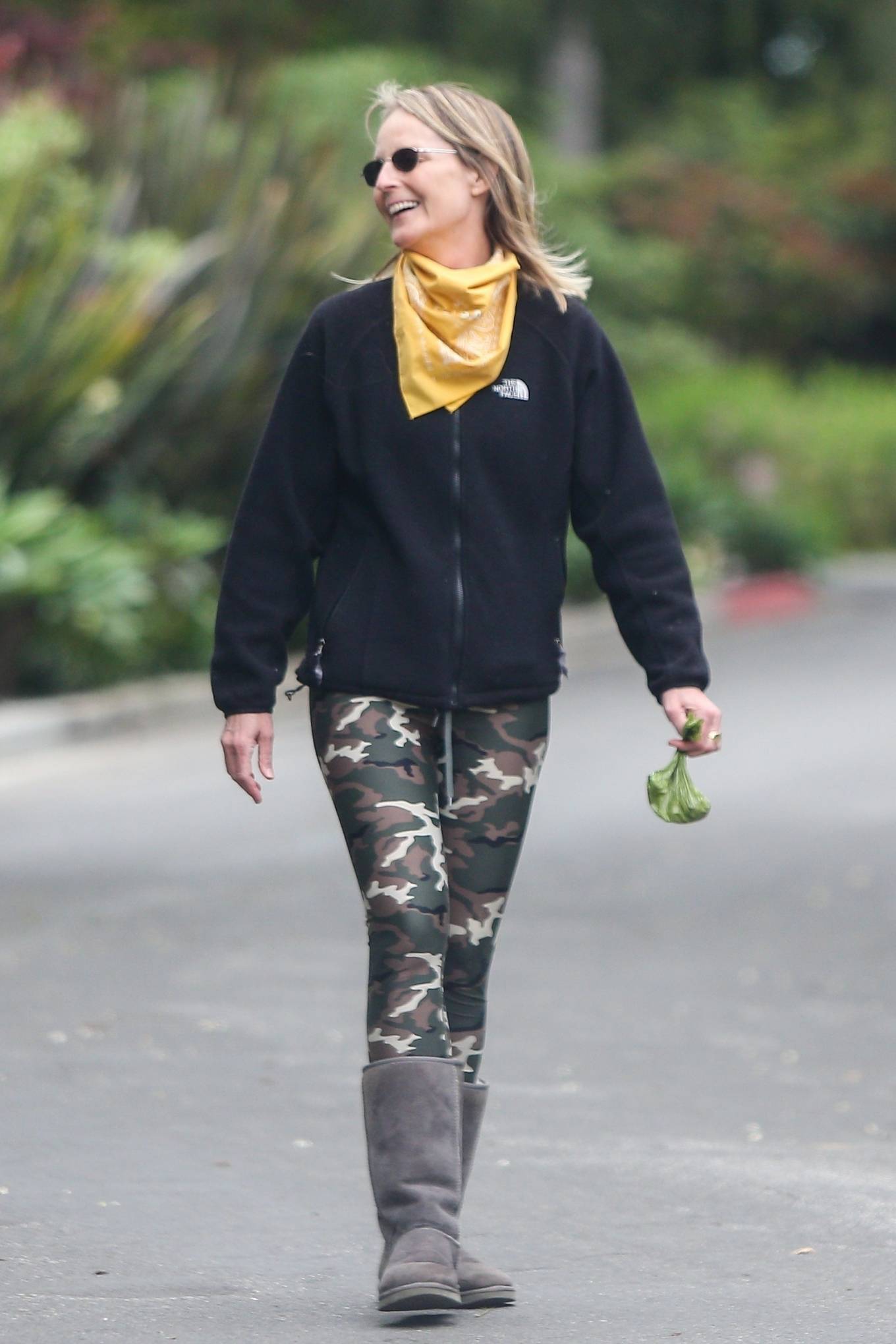 Helen Hunt â€“ Goes Out For A Walk In A Military Leggings