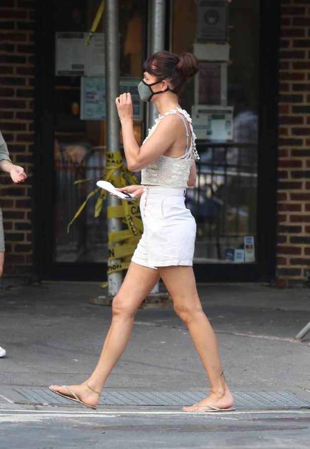 Helena Christensen - Leaving a FedEx Store in the West Village