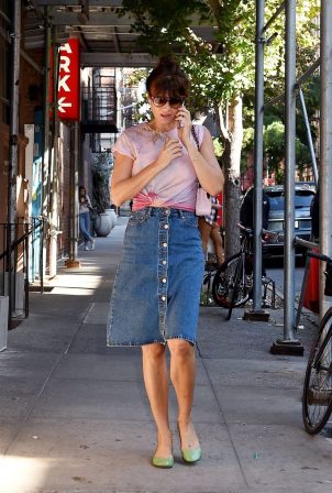 Helena Christensen - On a phone conversation on street in New York