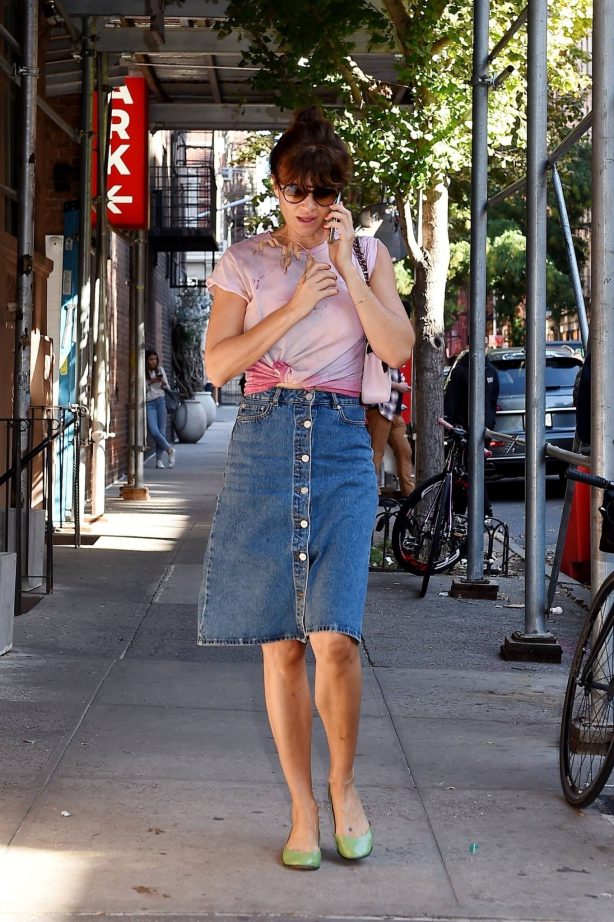 Helena Christensen - On a phone conversation on street in New York