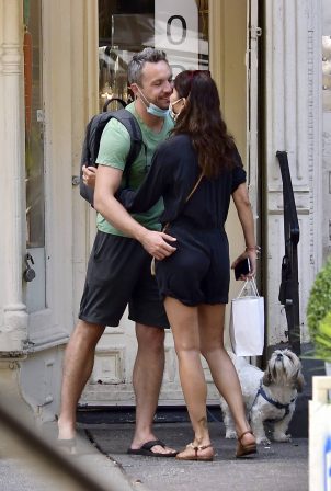 Helena Christensen - With a mystery man in NYC