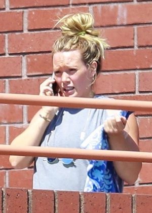 Hilary Duff - Arrives at yoga class in Van Nuys
