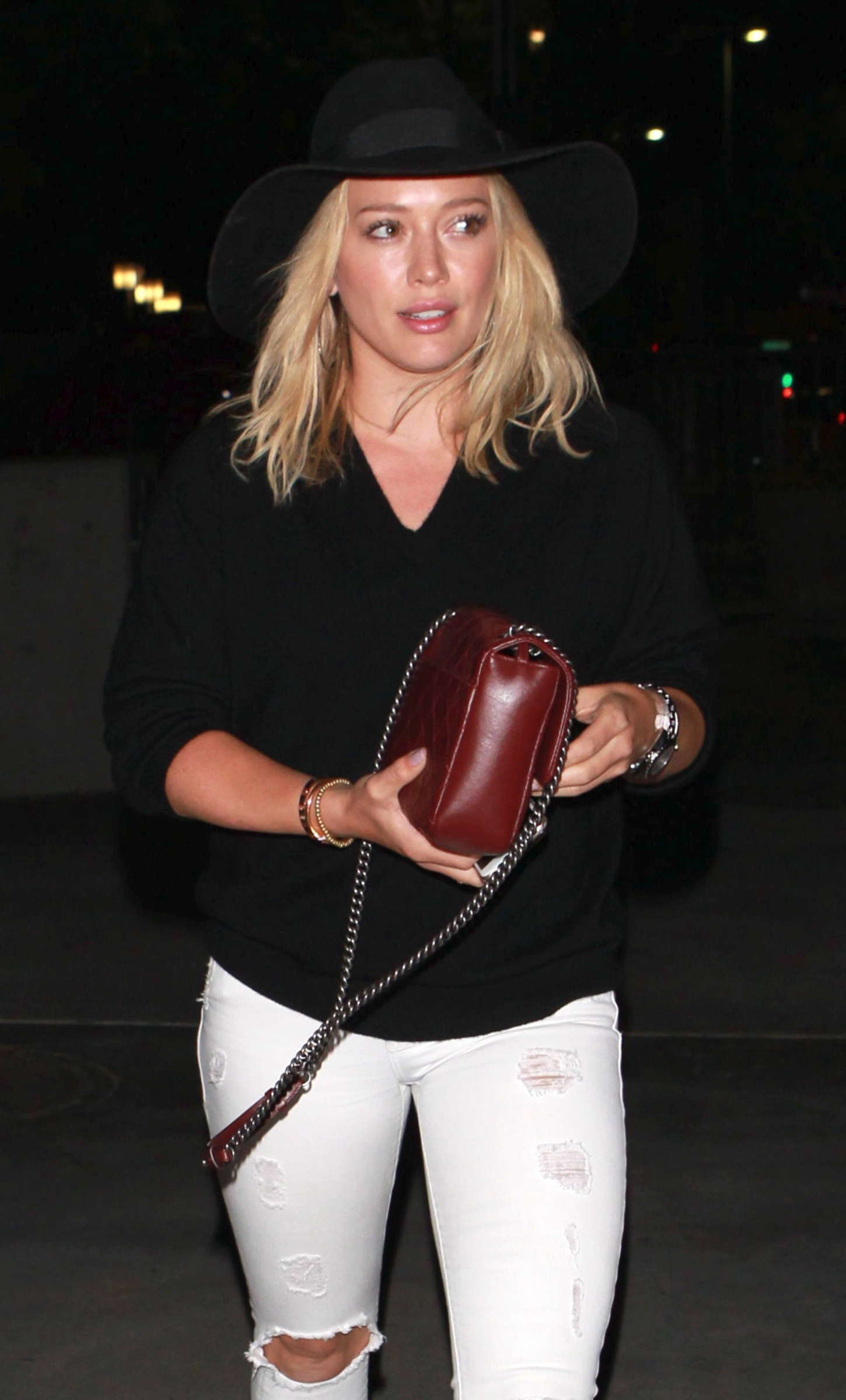 Hilary Duff - Arriving at the Taylor Swift concert in LA