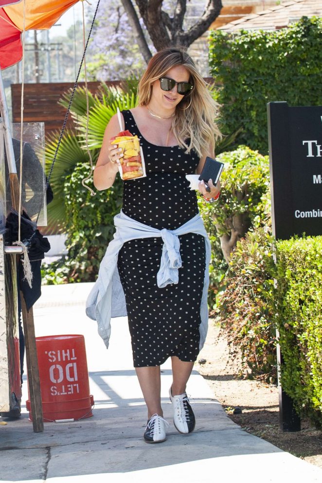 Hilary Duff at a fruit stand in Los Angeles