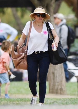 Hilary Duff at Underwood Farms strawberry fields in Moorpark