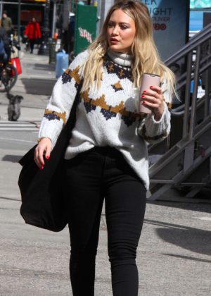 Hilary Duff - Filming 'Younger' in NYC