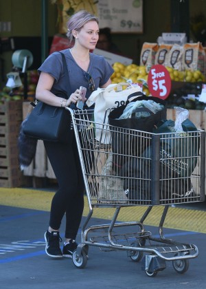 Hilary Duff goes grocery shopping in LA
