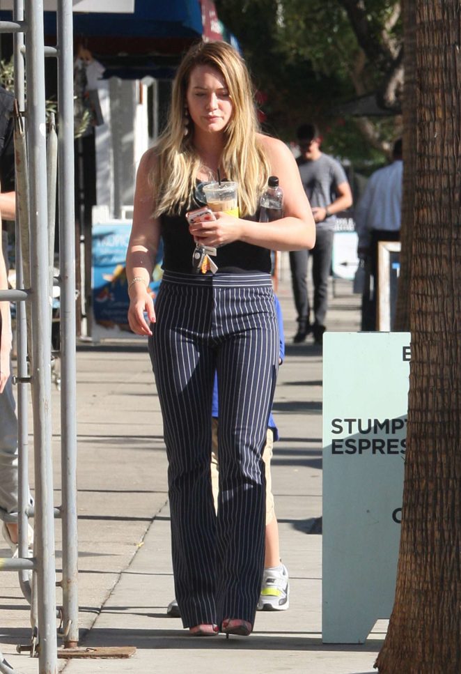 Hilary Duff - Grabs an Iced Coffee in Studio City