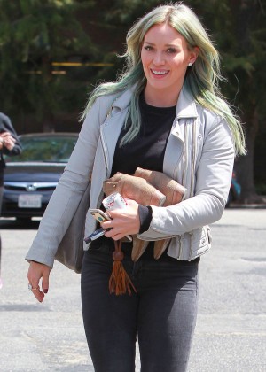 Hilary Duff - Headed to a dance studio in LA