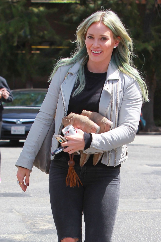 Hilary Duff - Headed to a dance studio in LA