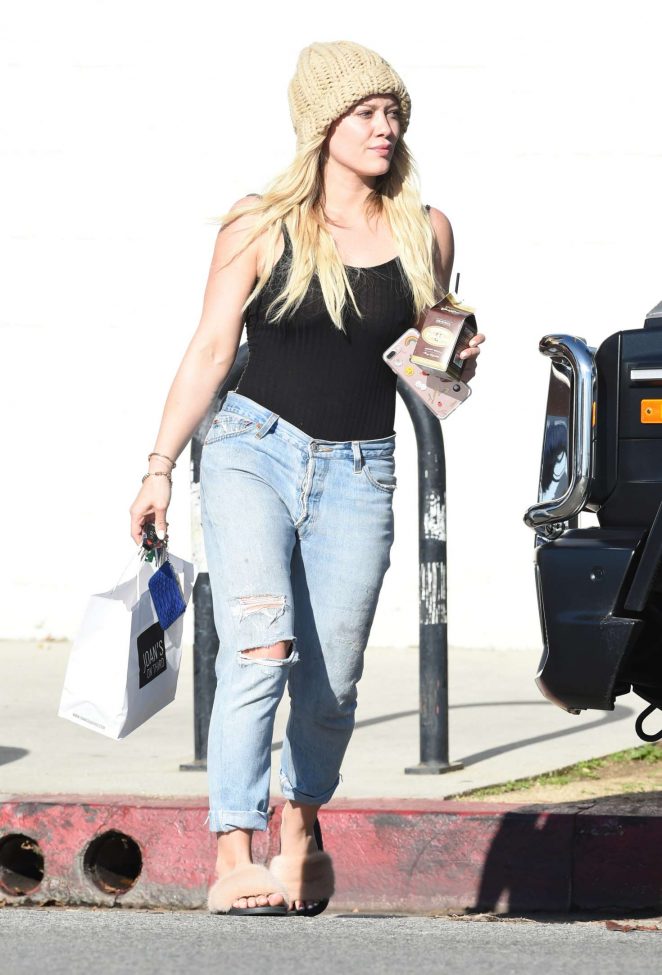 Hilary Duff in Jeans at Joans On Third for Lunch in Los Angeles