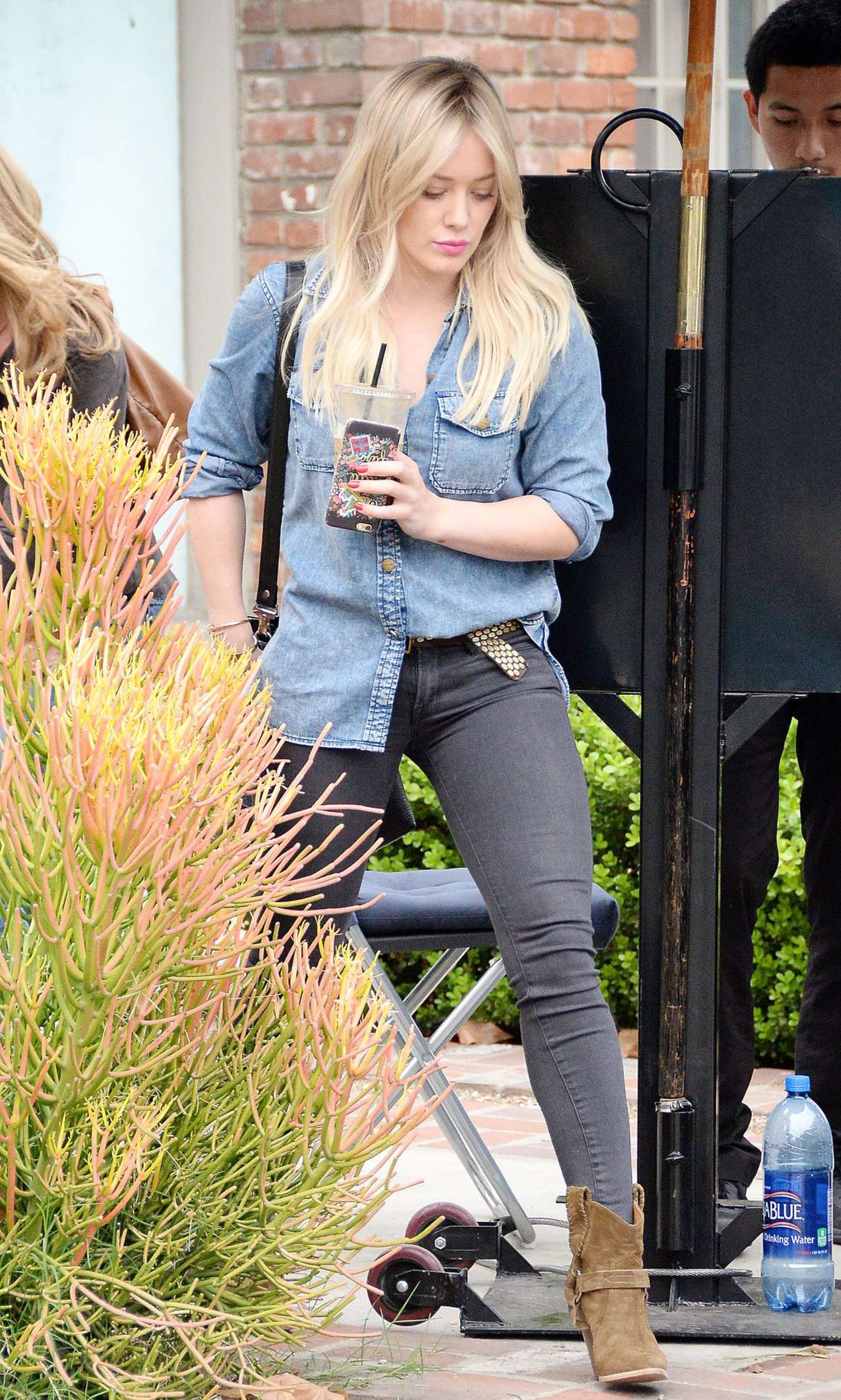 Hilary Duff 2015 : Hilary Duff in Jeans -21