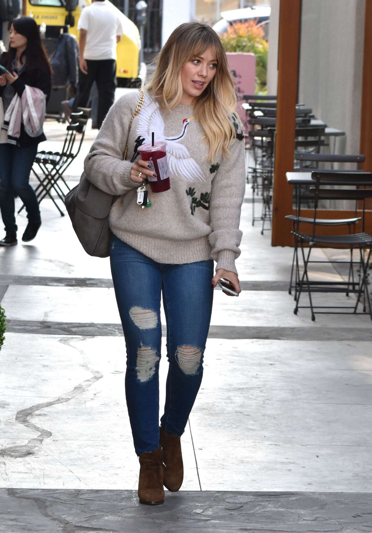 Hilary Duff 2016 : Hilary Duff in Jeans Shopping -03. 