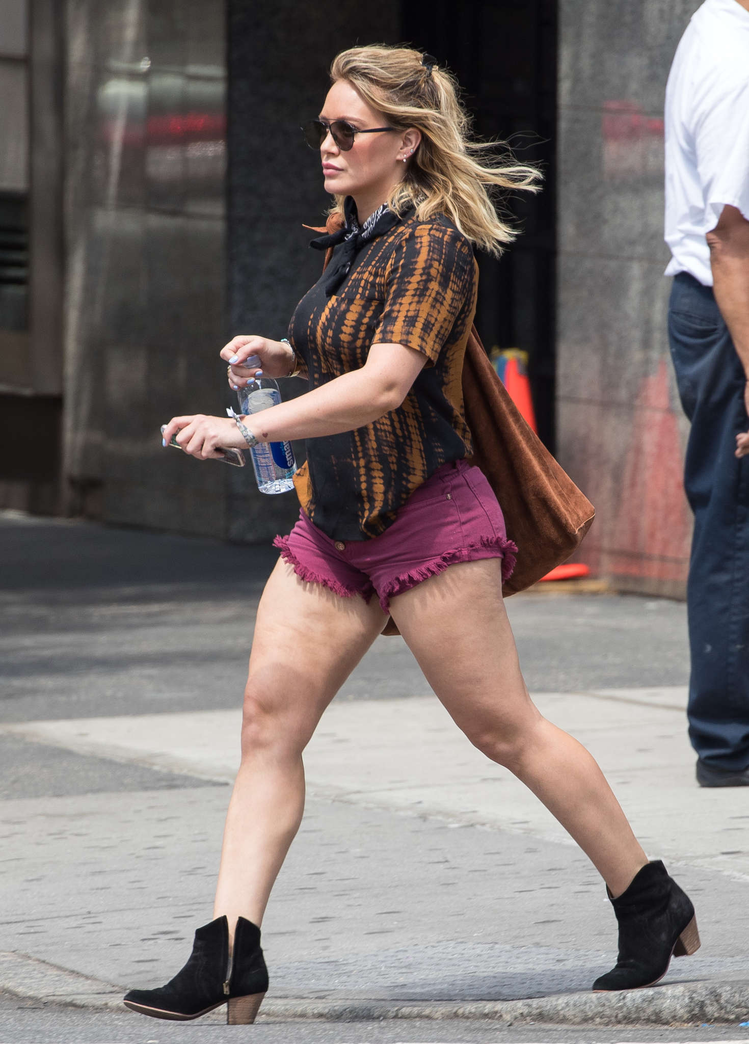 Hilary Duff 2016 : Hilary Duff in Red Denim Shorts -14. 