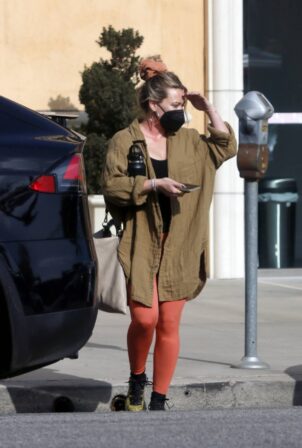 Hilary Duff - leaving a salon in Los Angeles